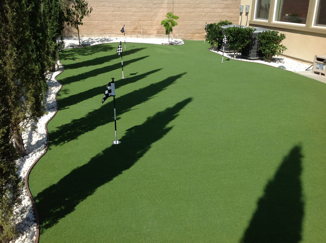 DIY putting green with 2 holes